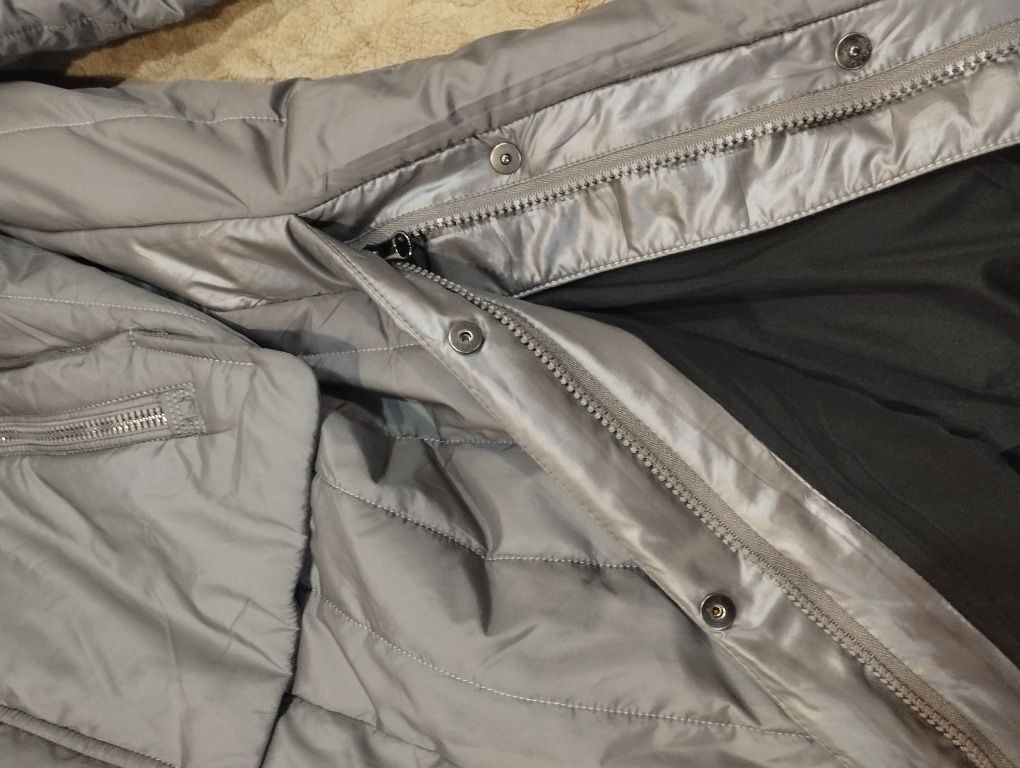 Продам женское демисезонное пальто размер 62-64