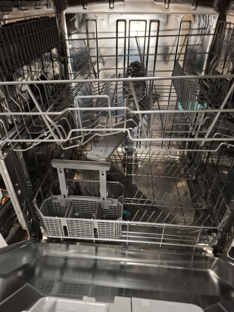 Съдомиална машина Gorenje c горна платка за смяна