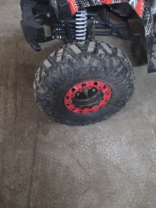 Vand atv 125 cc il am de 1 luna , sunati la ori ce ora nu la deranjati
