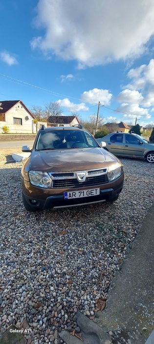 Vand Duster 2011 și Logan 2007