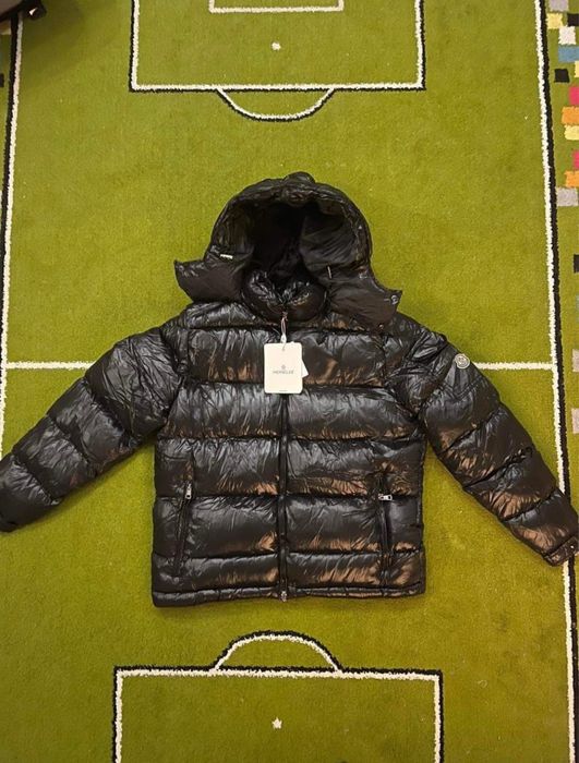 Яке Moncler  NFC