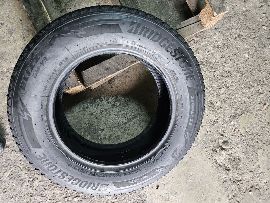 2 anvelope iarna 215 65 16 Bridgestone 2021
