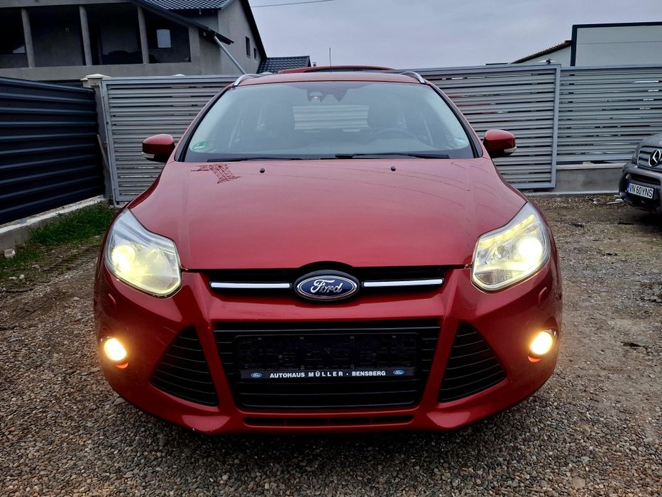 Ford Focus 1.6tdci Led Xenon ParkAssist Parktronic LineAssist