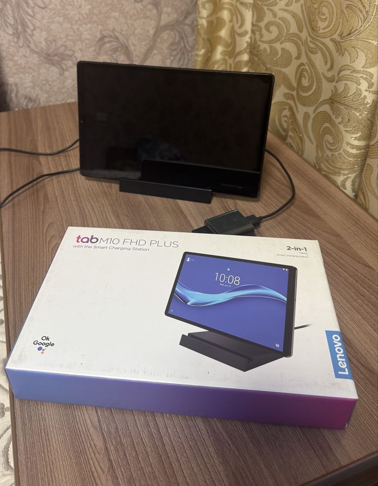 Планшет Lenovo Tab M10