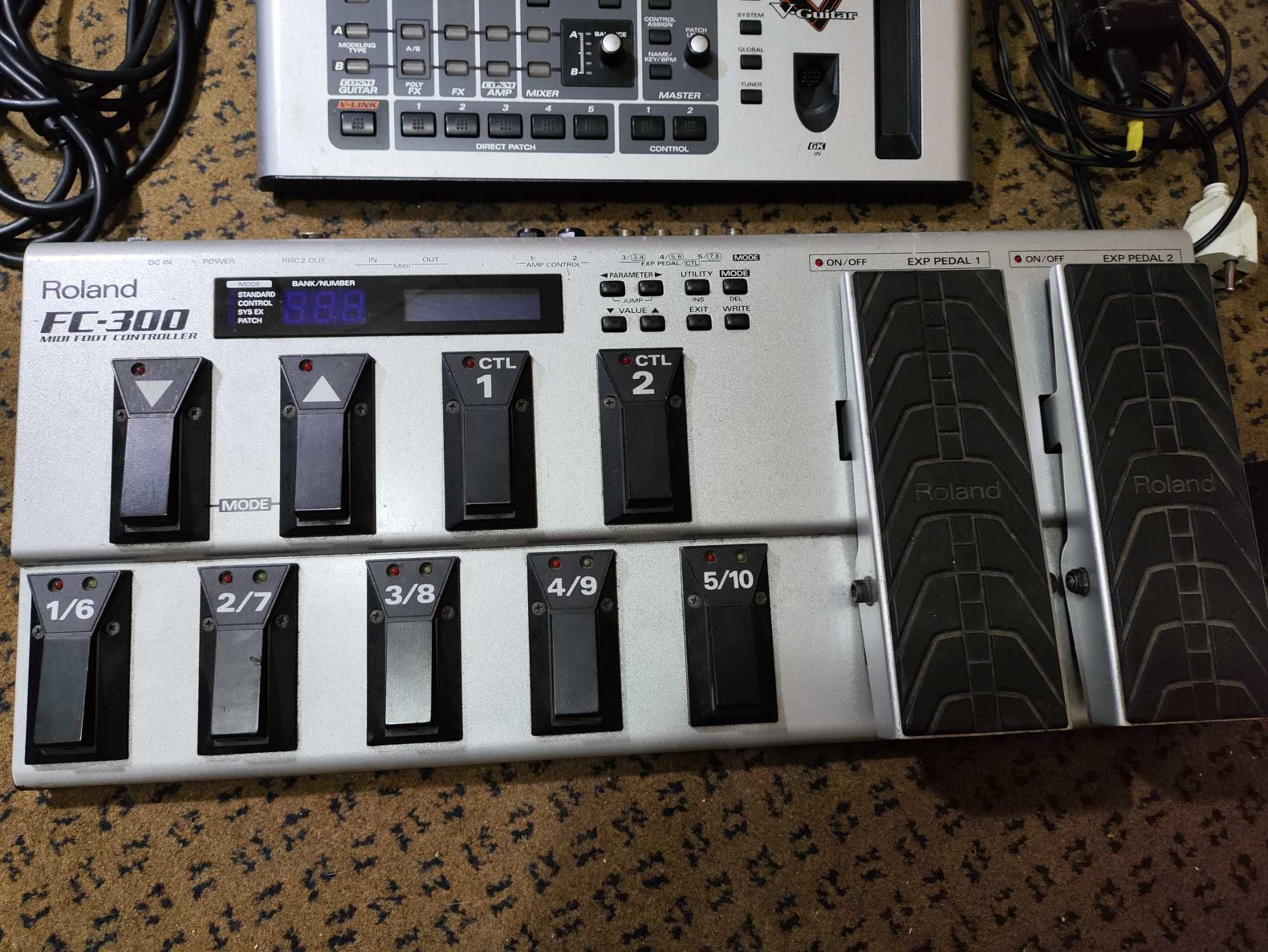 Продам гитарный процессор Roland VG-99