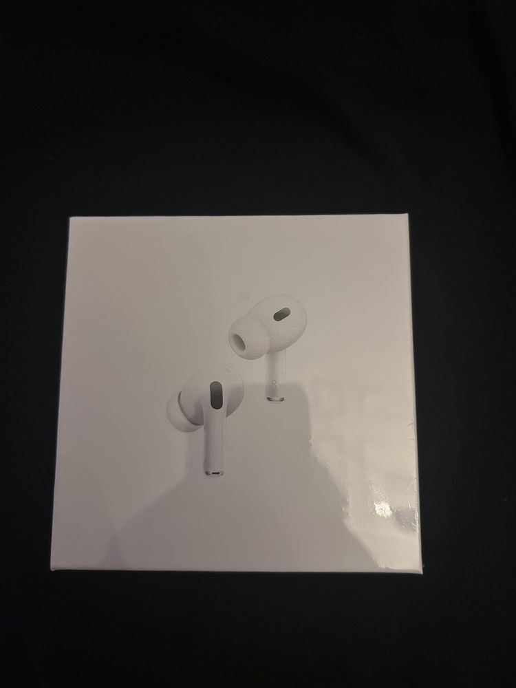 ЧИСТО НОВИ AirPods Pro 2-Неотворени!Оригинални с доказателство-200лв!