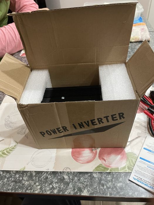 Inverter 4000watti,12v-220v sinus pur 2kw continuu