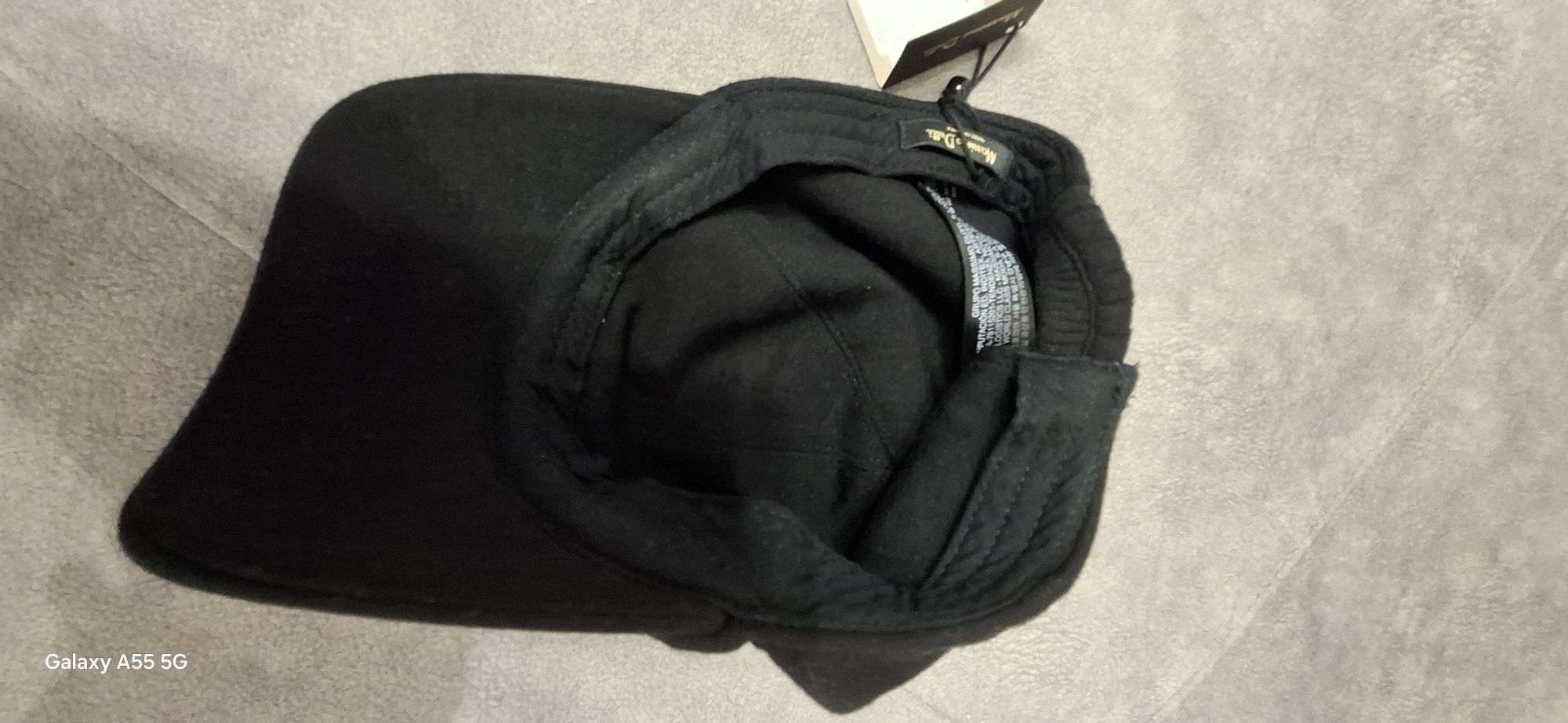 Vând șapcă Massimo Dutti