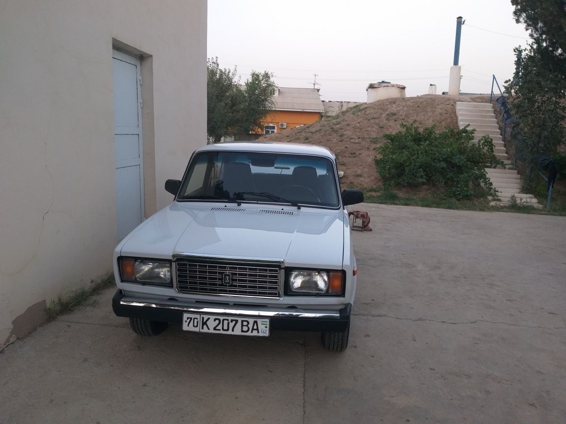 LADA 2107 Sotiladi