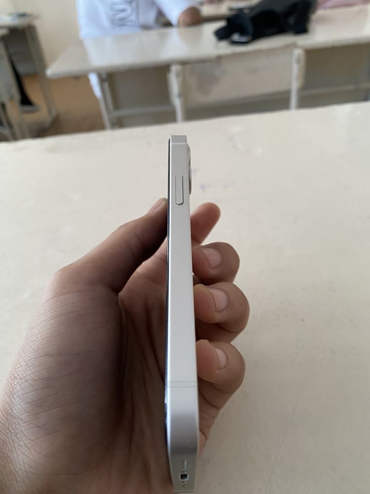 Iphone 12 mini white