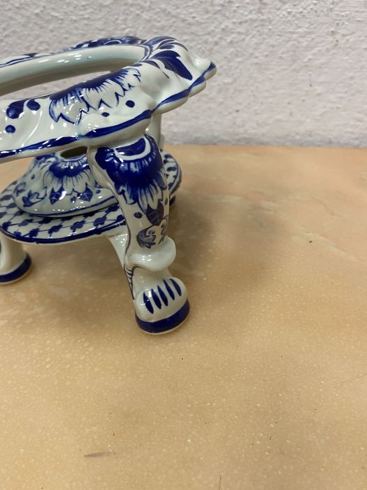 Белгийска порцеланова поставка и спиртник за чайник на Boch Belgium