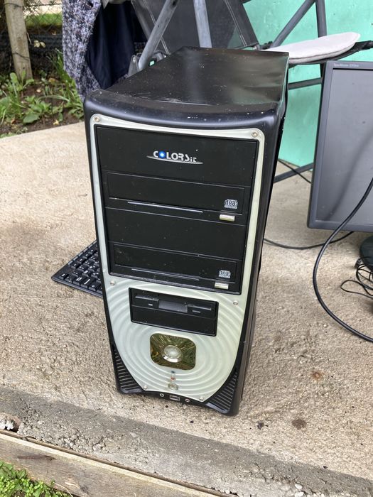 Комютър + монитор