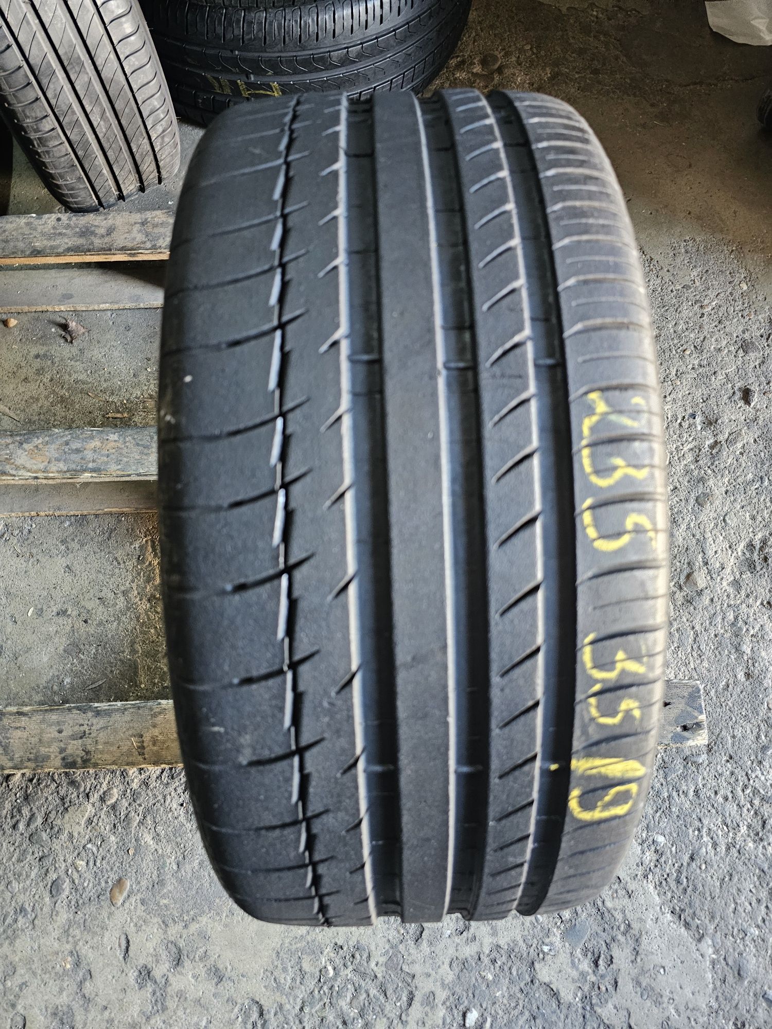 1 anvelopa vara 235 35 19 Michelin PilotSport