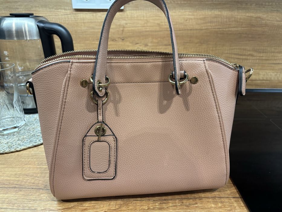 дамска кожена чанта