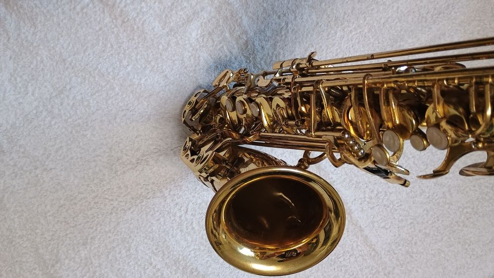 Vând saxofon Alto Parrot
