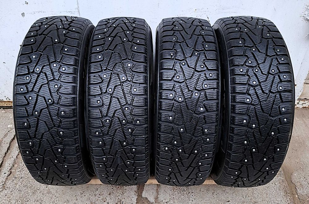 Зимние шипованные автошины б/у Pirelli Ice Zero Studded - 88 000 kzt