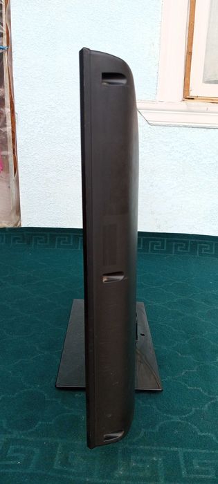 TV LG 32" Экран плоский