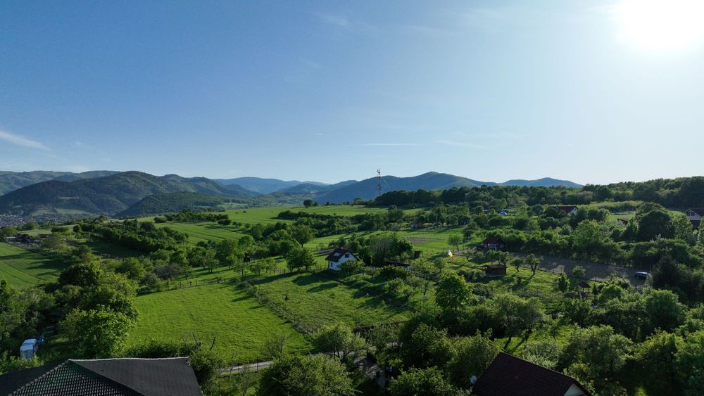 Servicii Profesionale de Filmare și Fotografiere cu Dronă DJI Mavic 3