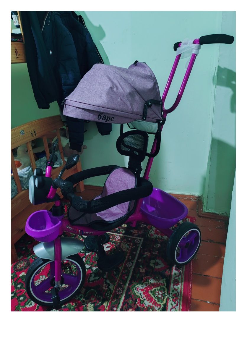 Bolachalar minadogon mashina va velikli kolyaskani sotaman