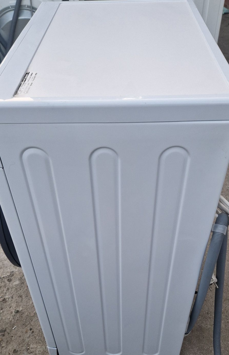 Masina spalat Ariston Hotpoint 7 kg Slim