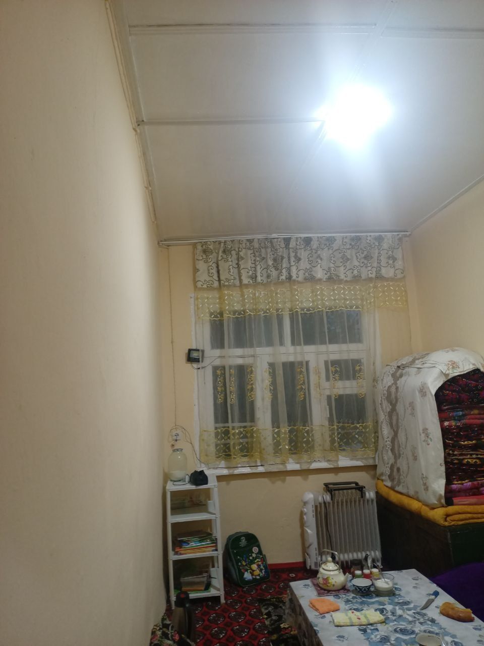 Tovoqsoy sentirda 3 hona kvartira sotiladi