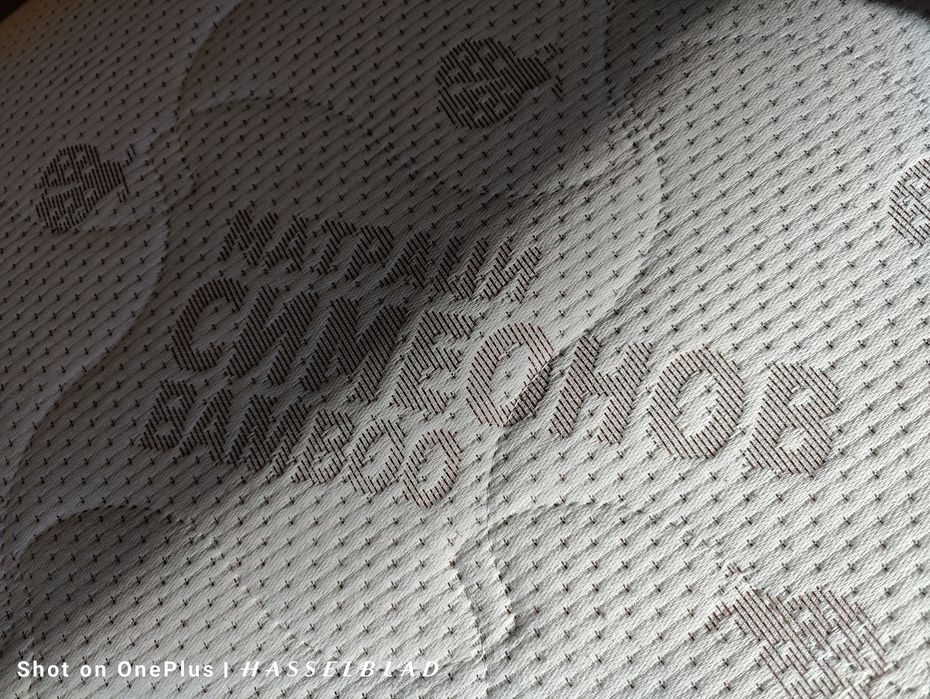 Легло единично креват с матрак от масивно дърво за един човек