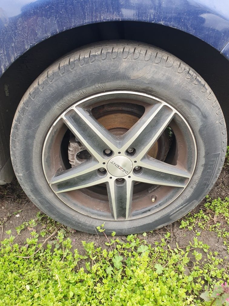 Jante golf 6 r16   , passat , skoda , seat , mercedes dezent originale