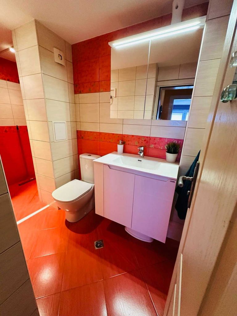 Продава се Тристаен апартамент в София, Редута - 95 кв.м за 3158 €/кв.м - Снимка #12