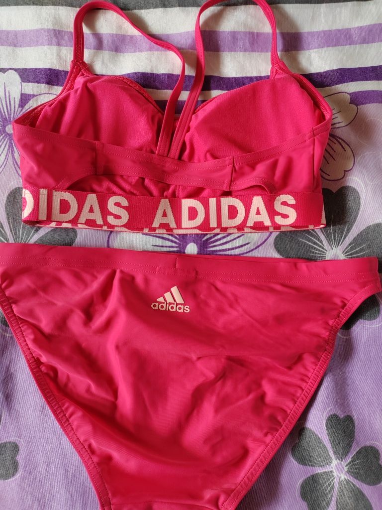 Нов бански adidas