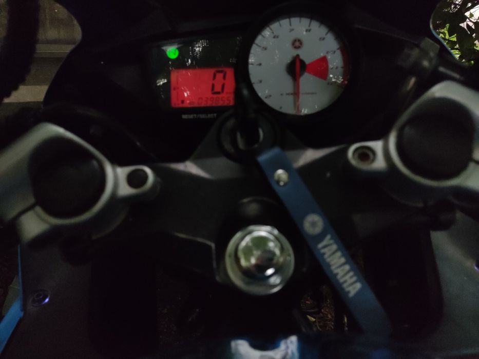 Yamaha yzf r125 2010