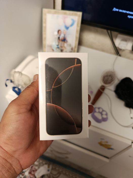 Продам мини айфон 16 про макс