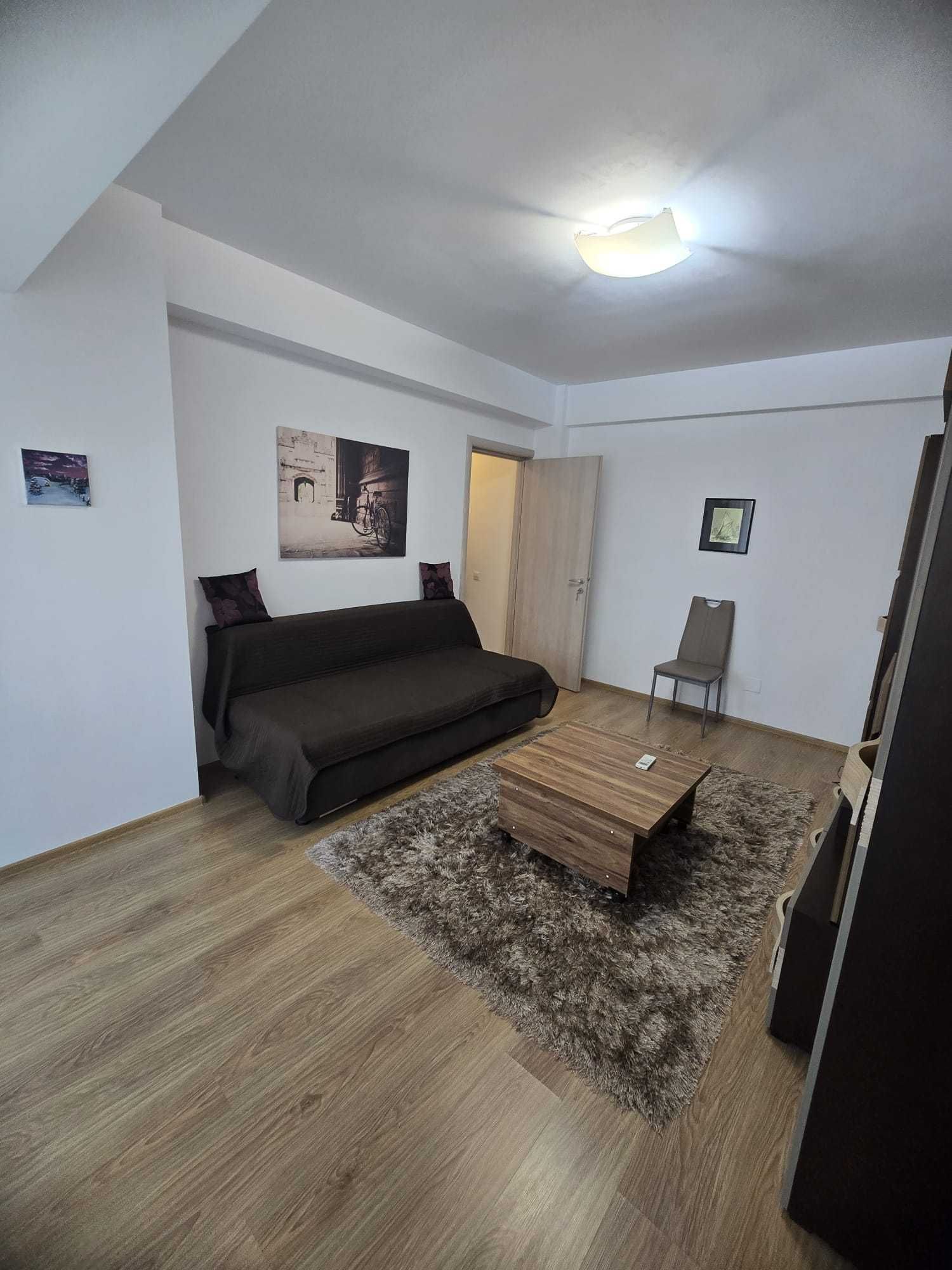 Inchiriez apartament 2 camere decomandat + parcare, 10 minute metrou