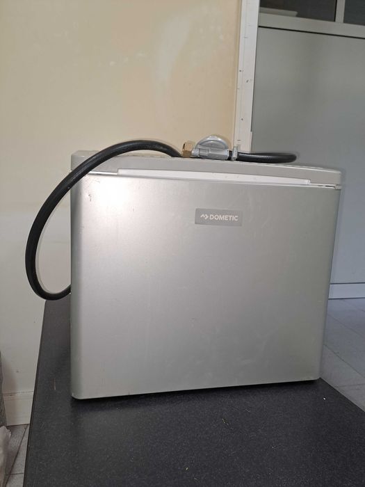 Хладилник  Dometic