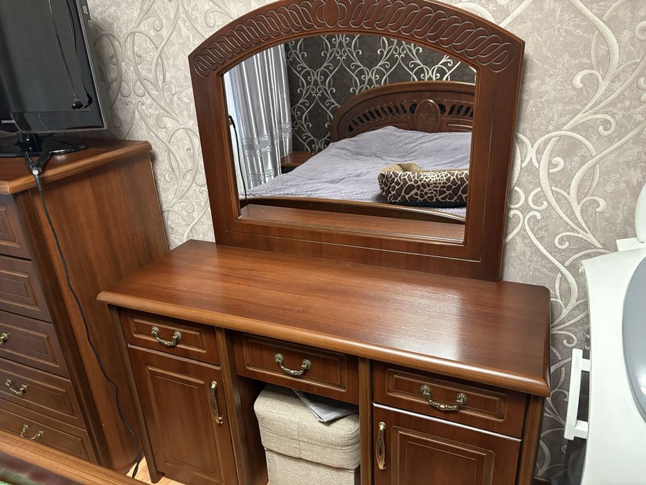 Комплект мебели для спальной