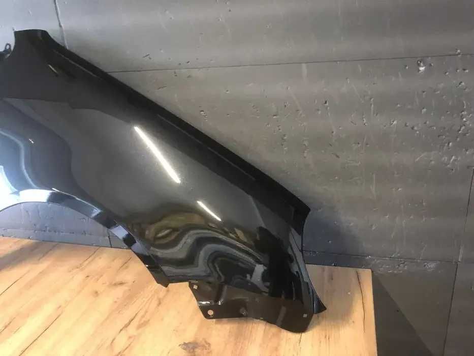 Aripa Fata Dreapta VW Polo 5/V 2002-2005 (LC9Z (Negru))