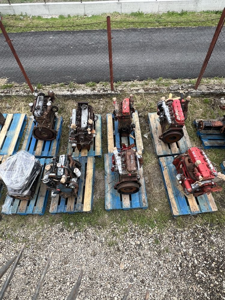 Dezmembrez diferite tractoare Case, International, Fiat, Same, John De