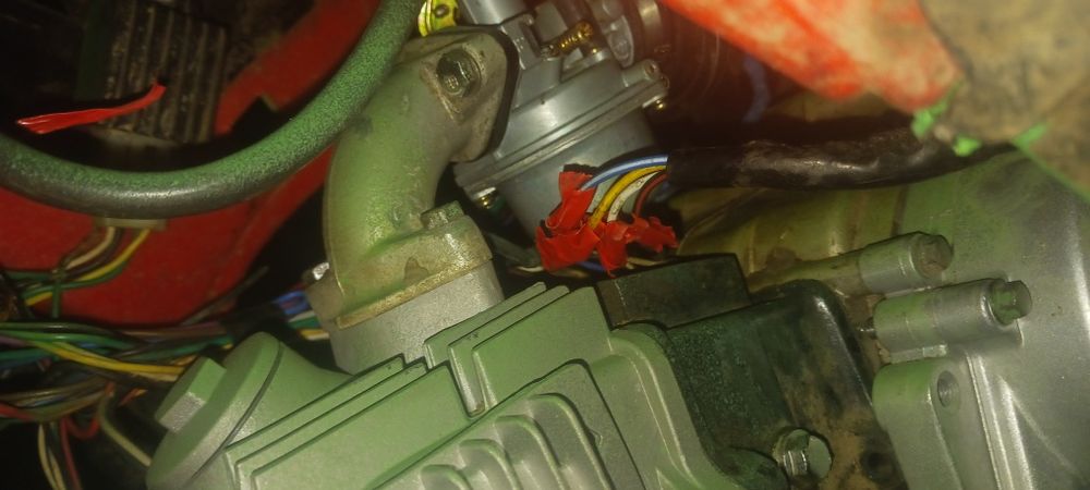Vand atv 110cc nu da scânteie