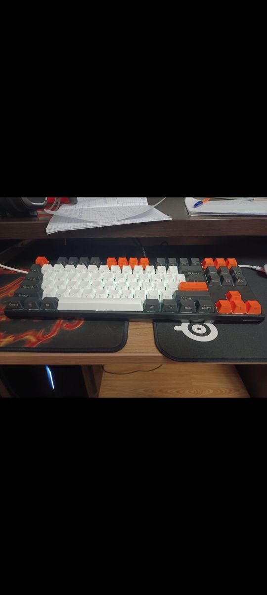 Кастомная клавиатура GK 707