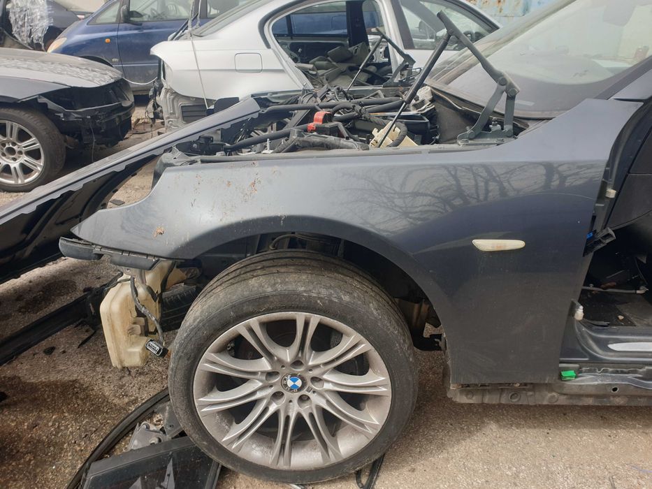 Преден ляв калник (A68 Platingrau Metallic) - БМВ/BMW - E60