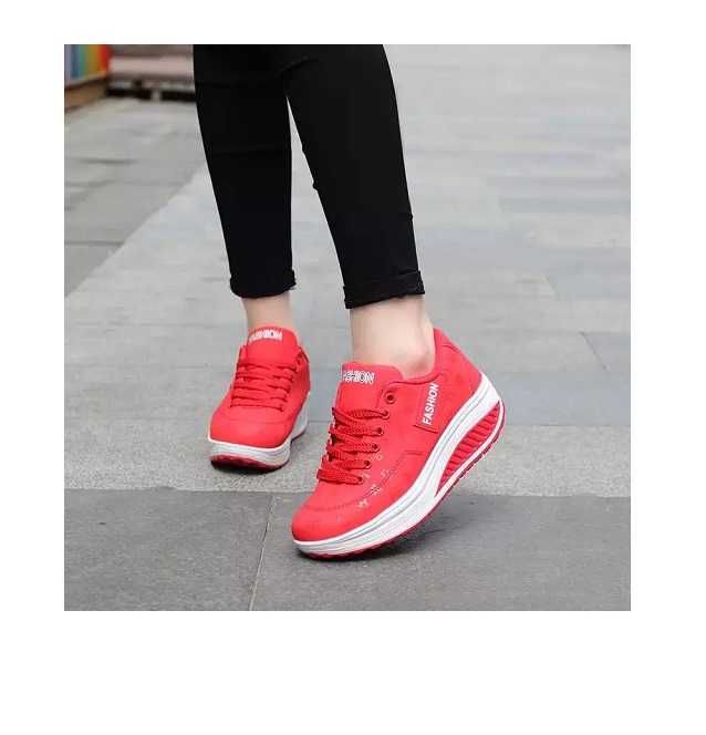 Adidasi/Pantofi sport dama rosii cu imprimeu si platforma, 41-42, NOI