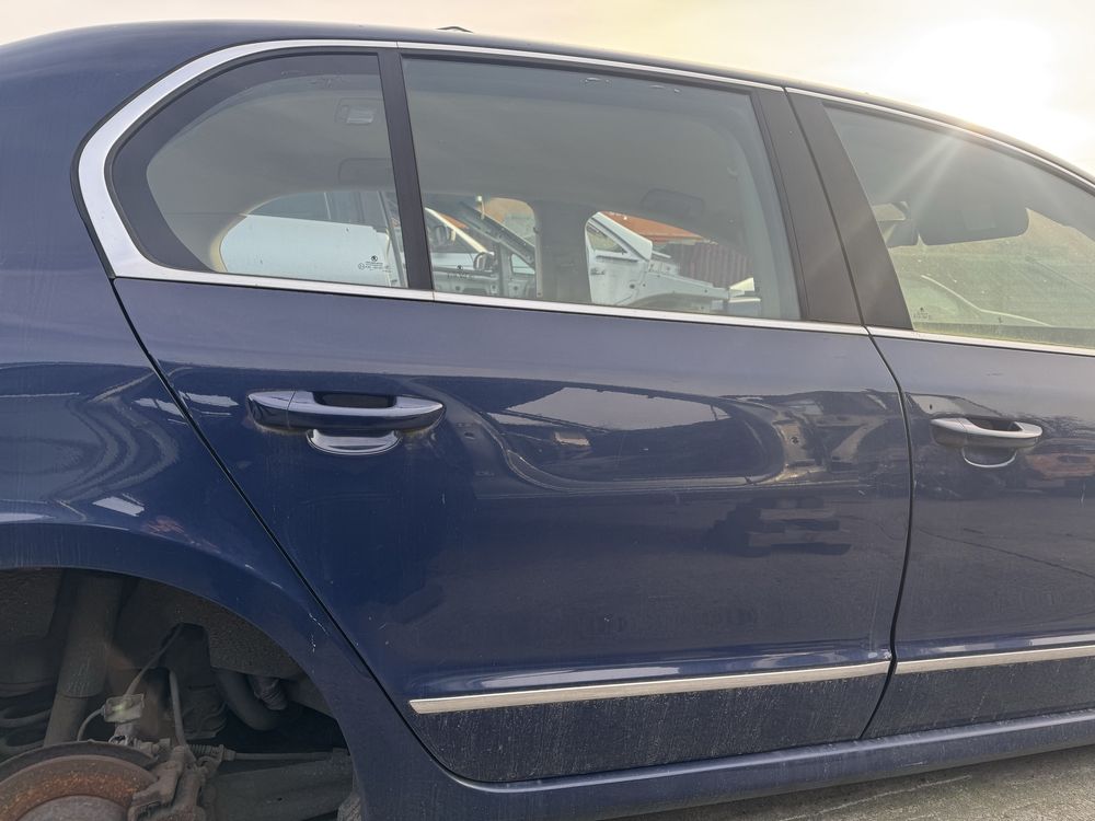 Usa dreapta spate Skoda Superb 2 (3T)