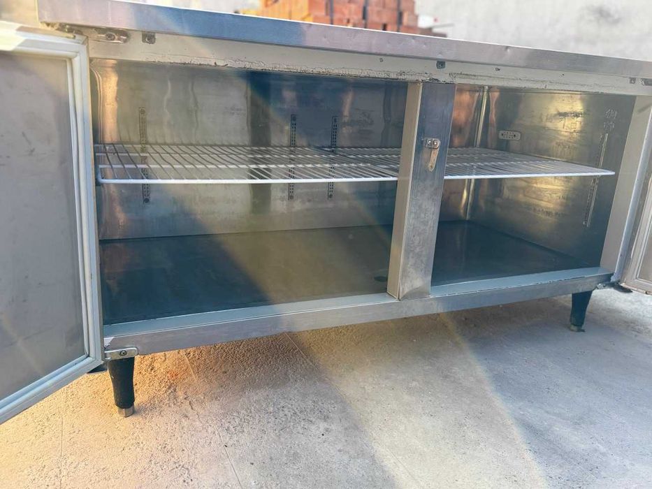 Холодильные столы из нержавейки ESHARE, отличное состояние.