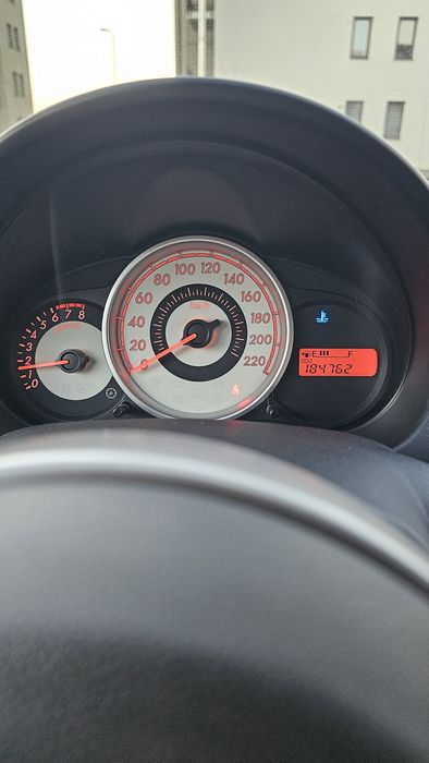 Mazda 2 1.3 benzina 85 cp