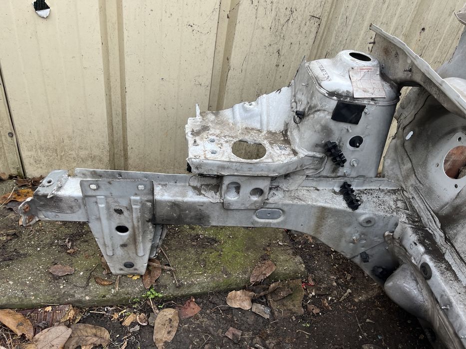 Lonjeron logan pret pe buc