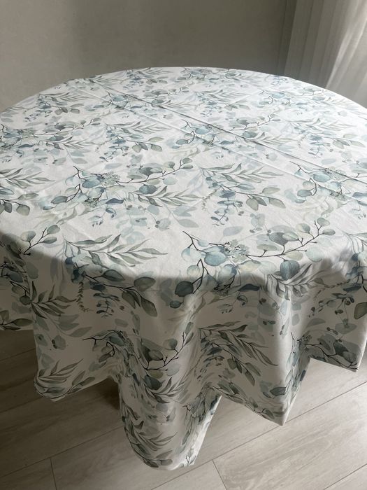 Скатерть для круглого стола
