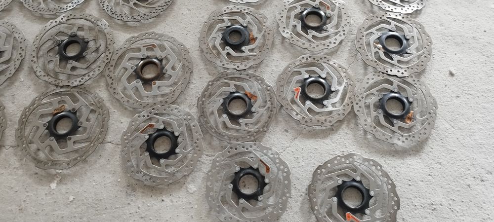Дискове от 160 до 203 мм Shimano, tektro на куп