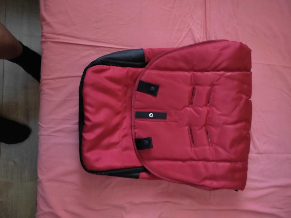 Продавам детска количка Mutsy EVO