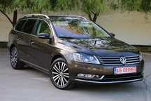Passat B7 Highline ~ Keyless Go / ntry ~ BiXenon ~ Navigatie 3D