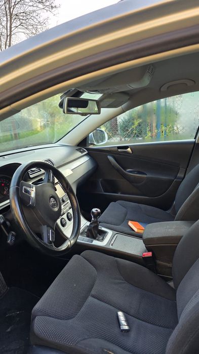 Urgent vand vw passat b6 an 2010