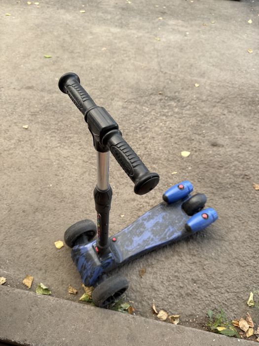 Продам детский скутер